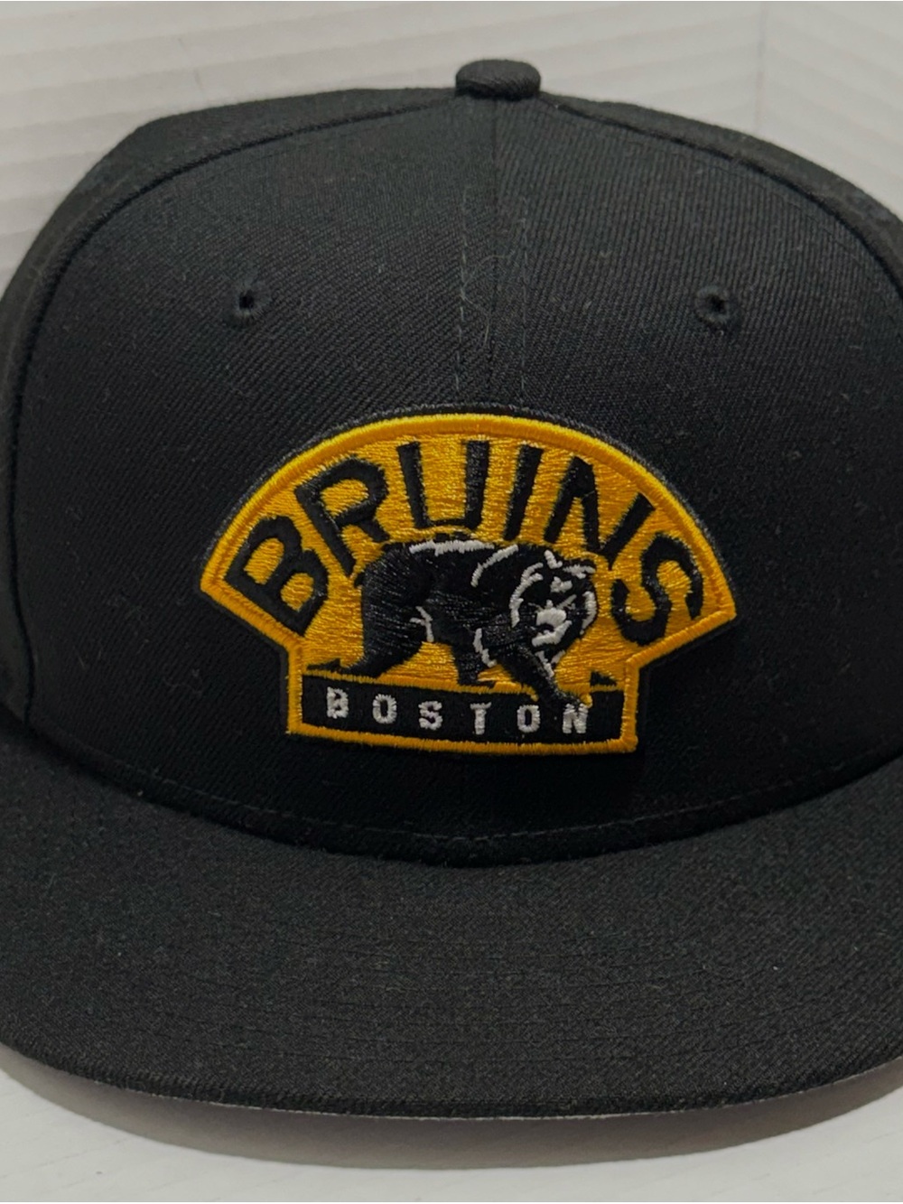 NHL Boston Bruins Bear Logo Garden Authentic New Era 59fifty 7 1/4 Cap
